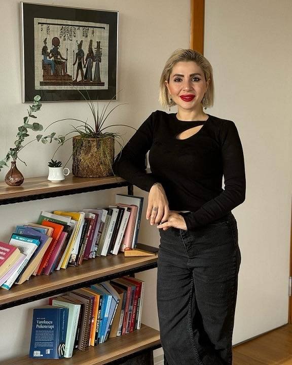Uzman Klinik Psikolog Aslı Kanizi'ye Göre İlişki Sonrası Kendini Yargılama