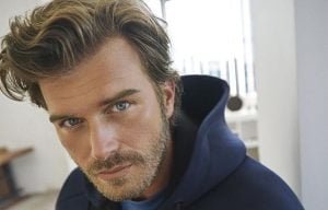 Ünlüler ve Burçları